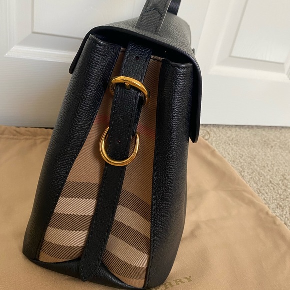 Burberry Derby Leather House Check Medium Tote - Picture 4 of 5